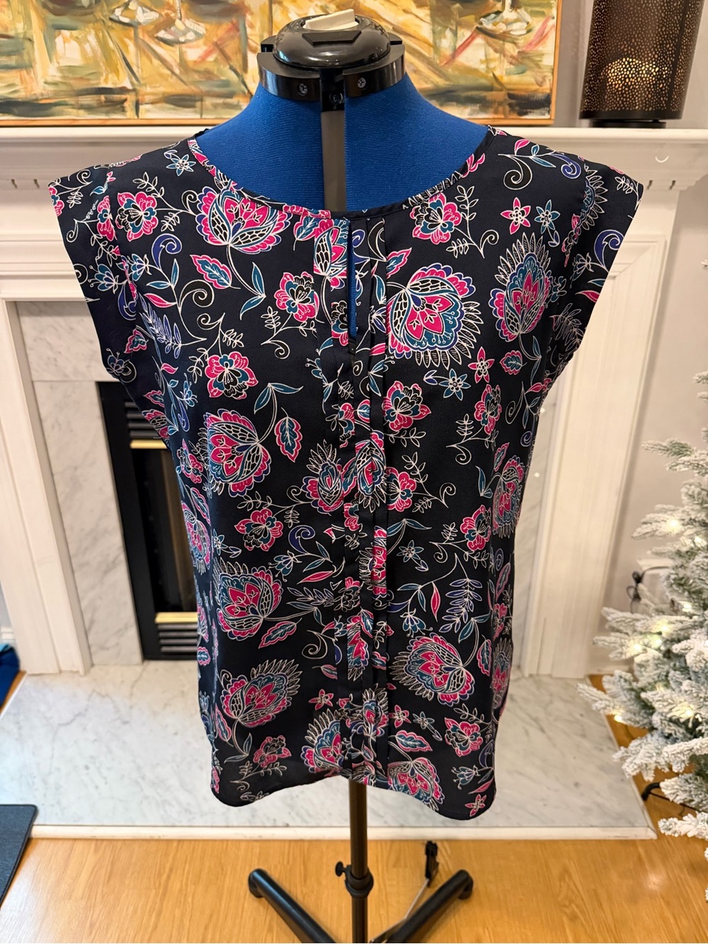 The Limited (Original Store) navy & pink floral, cap sleeve, key hole, shell, L